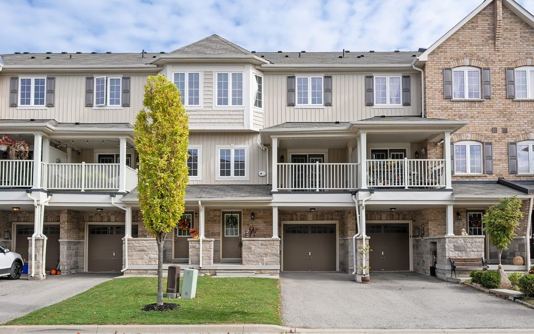 8 HISCOTT DR, WATERDOWN, L8B 0A2