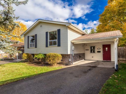 26 OCTOBER PL, BRANTFORD, N3R7B4