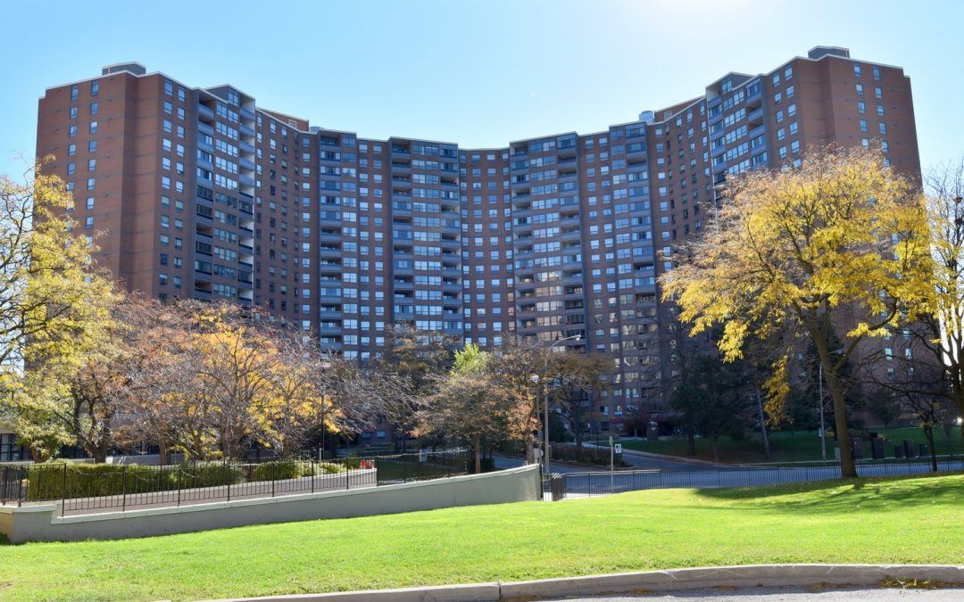 UNIT 802 – 627 THE WEST MALL, ETOBICOKE, M9C4X5