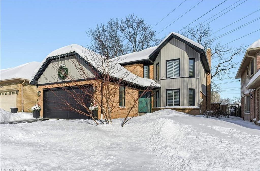 697 LAMBSHEAD DR, BURLINGTON, L7S2E6