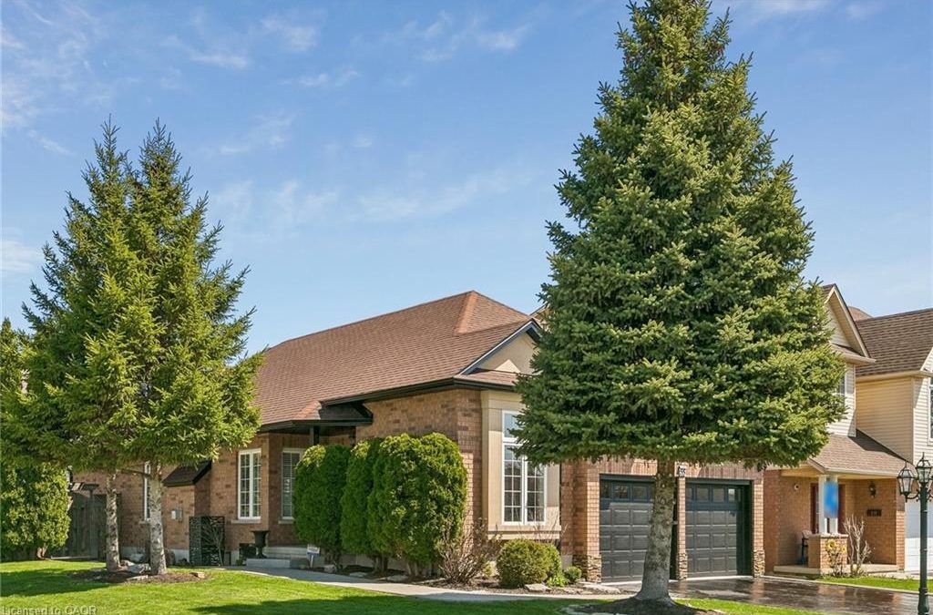 55 CHESLEY Street, Hamilton, Ontario, L9C 3V9