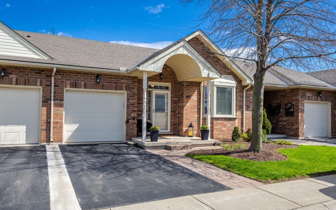 102 NORTHERNBREEZE ST, MOUNT HOPE, L0R1W0