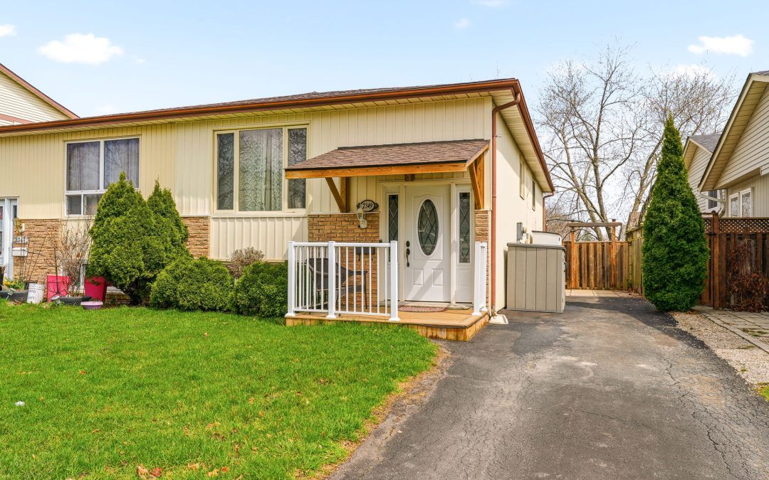2349 MIDDLESMOOR CRES, BURLINGTON, L7P3X4