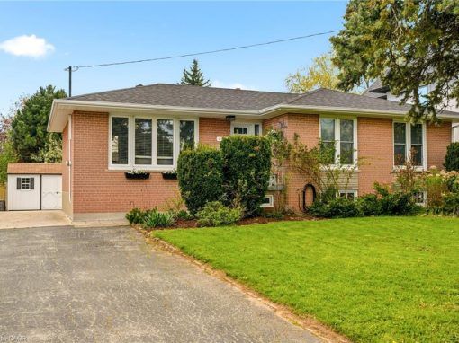 452 THIRD LINE, OAKVILLE, L6L4A5