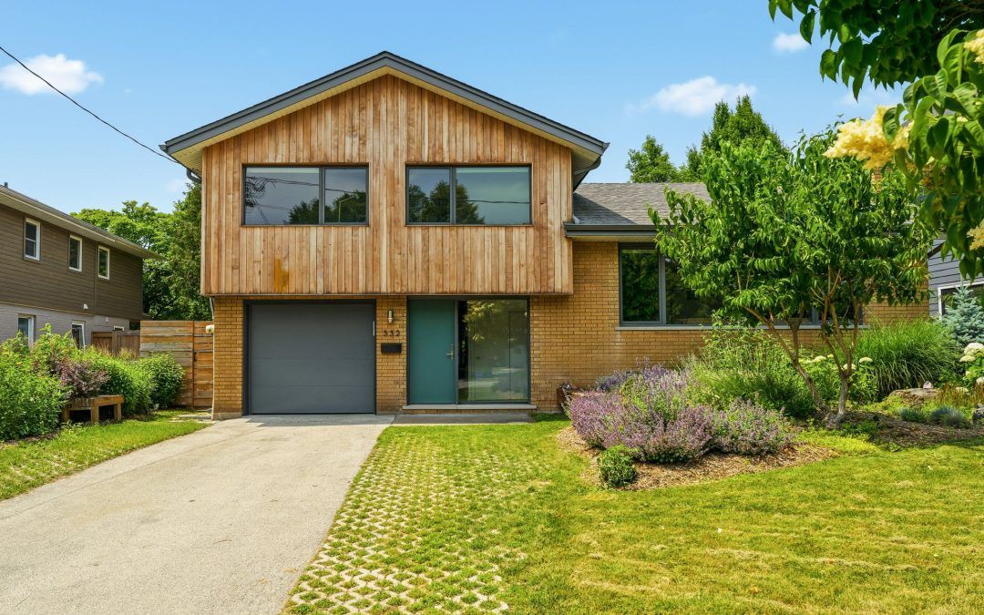 332 NEWBOLD CRT, BURLINGTON, L7R2Y6