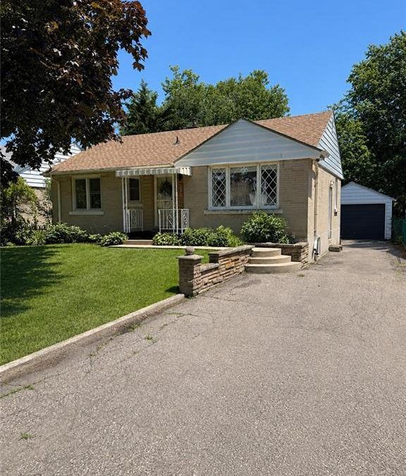 355 East 36th Street Hamilton, ON L8V 3Z9